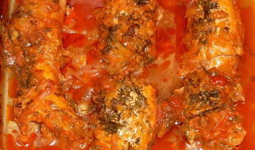 рулетики из свинины в томатном соусе