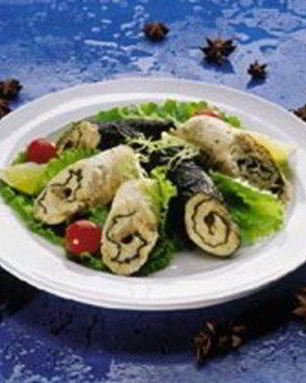 Рулеты из норвежской семги со шпинатом