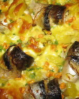 Рыбные рулетики с овощами