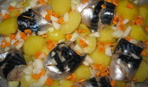 рыбные рулетики с овощами