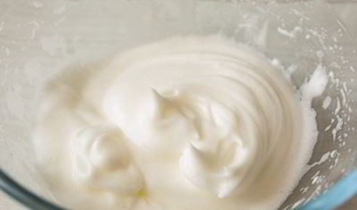 шоколадный рулет с пьяной вишней