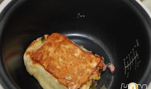 слоеный рулет с ветчиной и сыром