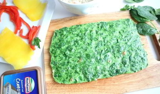 зеленый рулет с креветками и болгарским перцем