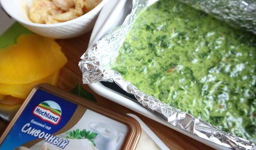 зеленый рулет с креветками и болгарским перцем