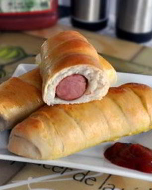 Сосиски в тесте в духовке