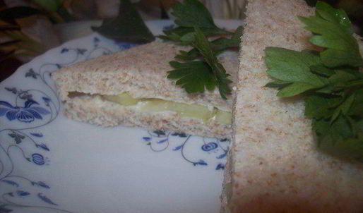 английские сэндвичи с огурцом