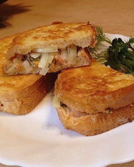 Рецепт горячего сэндвича с лососем
