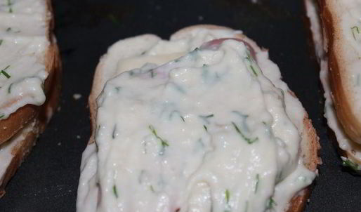 хрустящие сэндвичи с соусом бешамель