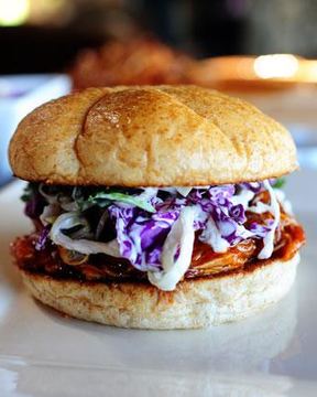 Куриный сэндвич барбекю