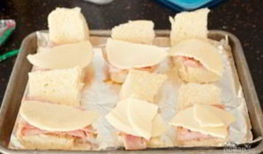 простые сэндвичи с пикантным соусом