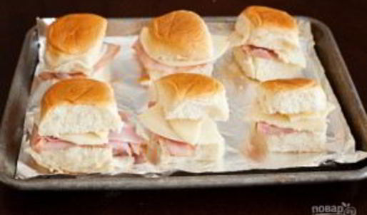 простые сэндвичи с пикантным соусом