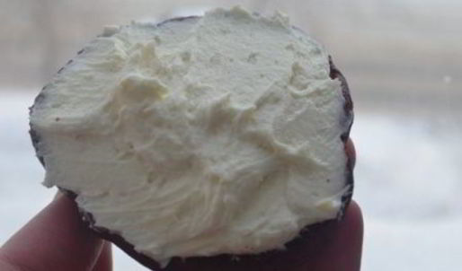 шоколадные сэндвичи с творожным кремом