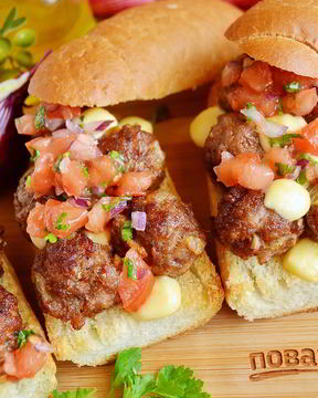 Сэндвич с мясными шариками