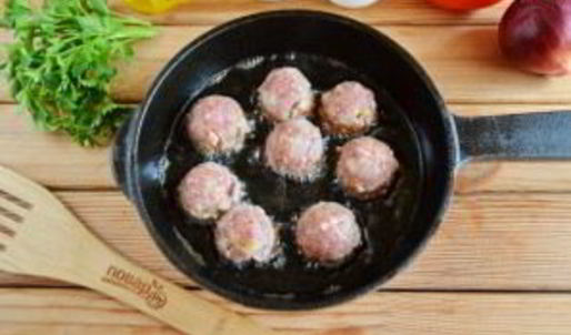 сэндвич с мясными шариками