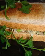 Сэндвич с тунцом