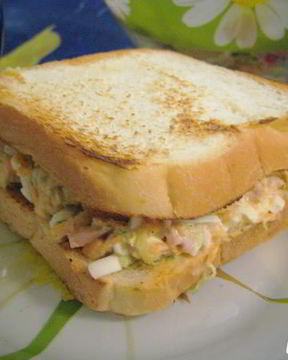 Сэндвич с тунцовым салатом