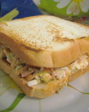 Сэндвич с тунцовым салатом