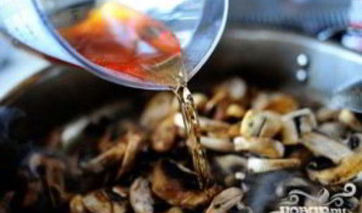 сэндвичи с говядиной, болгарским перцем и грибами