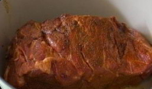 сэндвичи со свининой, жареной в пиве с овощами