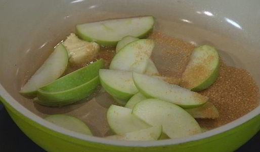 сэндвичи со свиными котлетками и яблоками