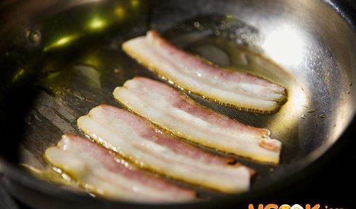 теплый сэндвич с куриной грудкой