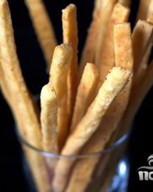 Сырные палочки из острого сыра