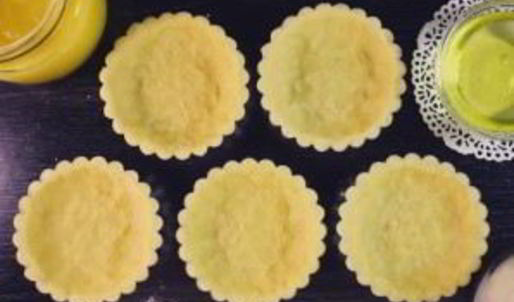 лимонная тарталетка с меренгой