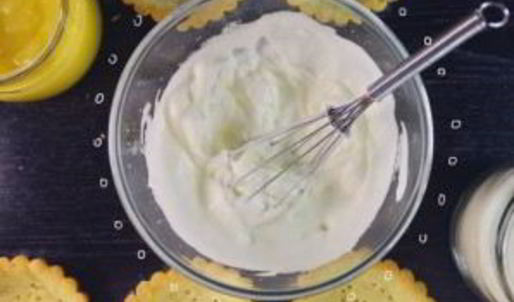 лимонная тарталетка с меренгой