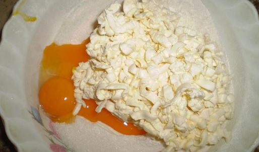 песочные тарталетки с вишней