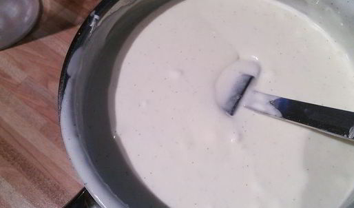 шоколадные тарталетки с панна коттой и клубникой