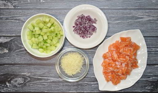 тарталетки из отрубей с салатом из семги