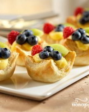 Тарталетки из слоеного теста с начинкой