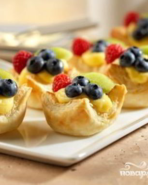 Тарталетки из слоеного теста с начинкой