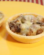 Тарталетки с грибами и сыром