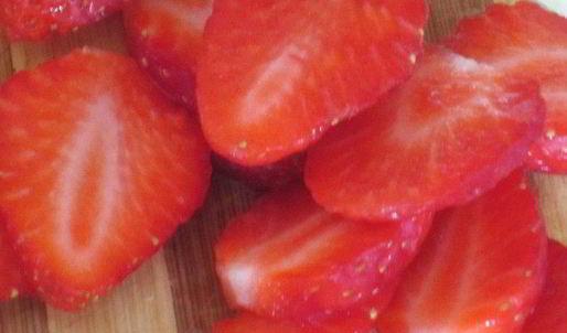 тарталетки с клубникой и белым шоколадом