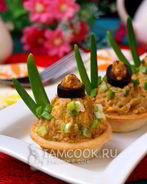 Тарталетки с консервированным тунцом