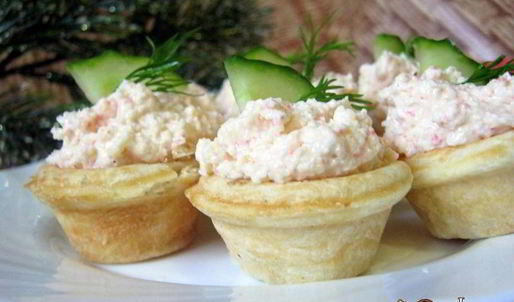 тарталетки с крабовым паштетом