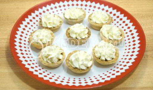 тарталетки с красной икрой