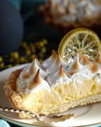 Тарталетки с лимонно-лаймовым кремом и меренгой