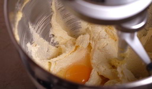 тарталетки с лимонно-лаймовым кремом и меренгой