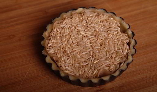 тарталетки с лимонно-лаймовым кремом и меренгой