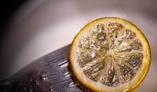 тарталетки с лимонно-лаймовым кремом и меренгой