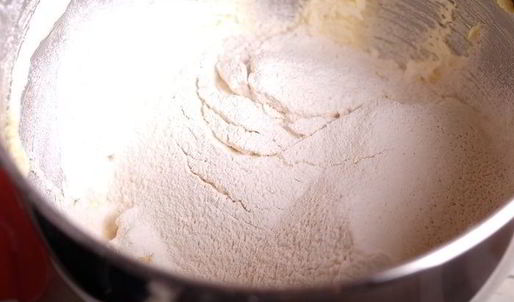 тарталетки с лимонно-лаймовым кремом и меренгой