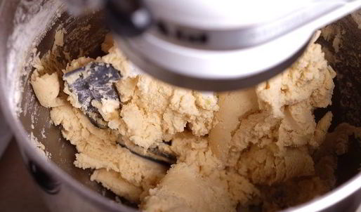 тарталетки с лимонно-лаймовым кремом и меренгой