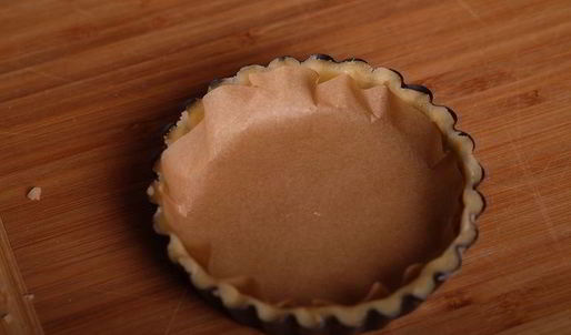 тарталетки с лимонно-лаймовым кремом и меренгой