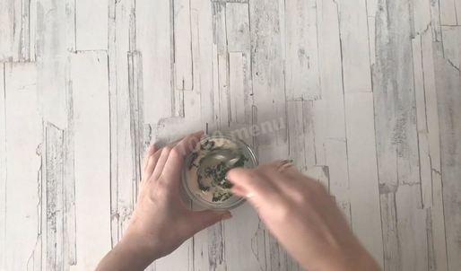 тарталетки с печенью трески и яйцом