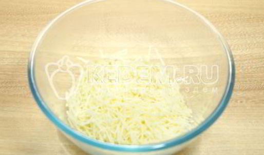 тарталетки с пикантным салатом