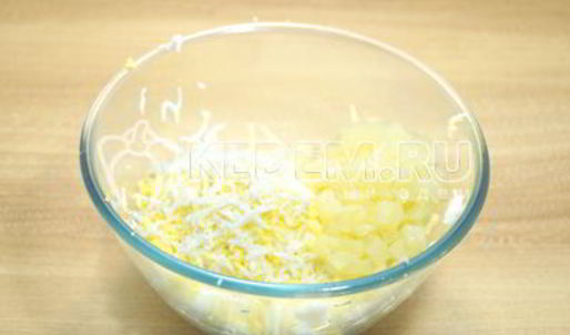 тарталетки с пикантным салатом