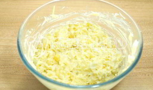 тарталетки с пикантным салатом