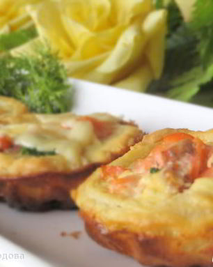 Тарталетки с соленой семгой